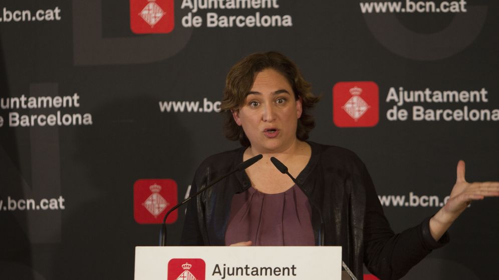 Foto: La alcaldesa de Barcelona, Ada Colau, en una rueda de prensa. (EFE)